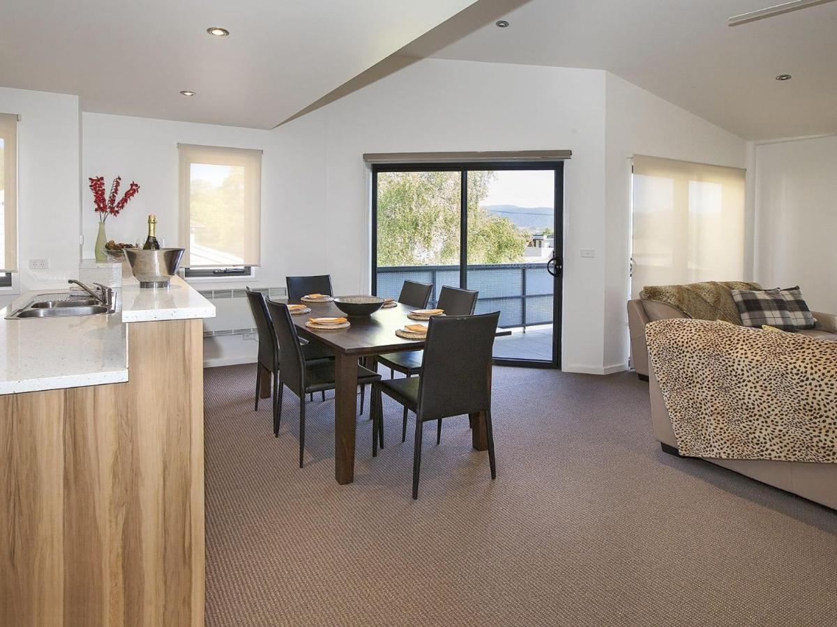 Northview 2 - Modern 2Br Townhouse L Lake View L Central Location L Spa Bath L Wifi Jindabyne Dış mekan fotoğraf